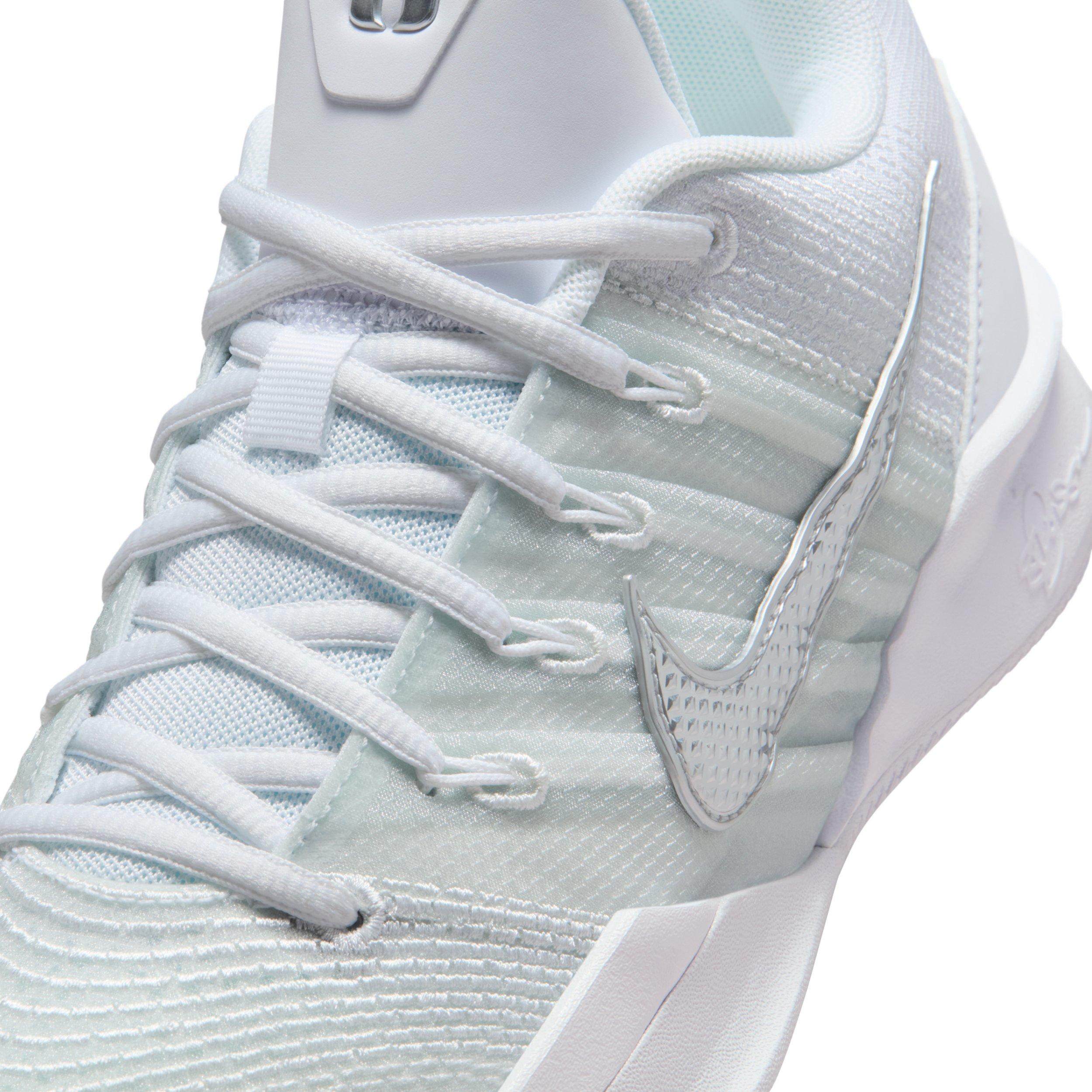 Nike Sabrina 3 